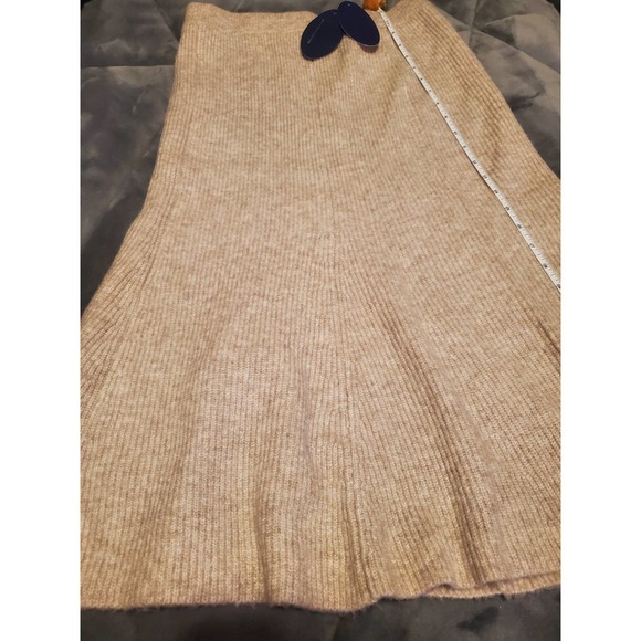 Knit long skirts - Picture 2 of 4